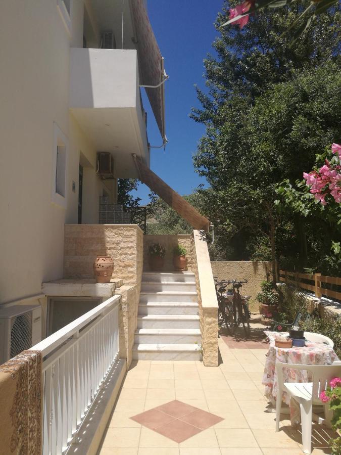 Adamas Rooms Palaiochora Exterior photo